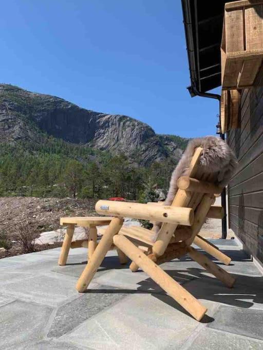 Cosy Cabin Between Lake And Mountain Treungen 외부 사진