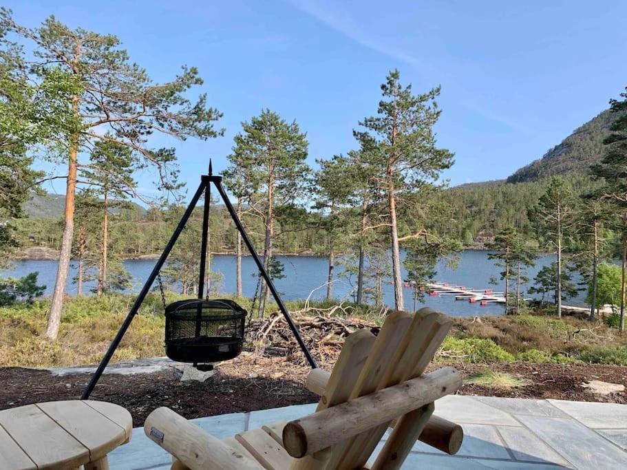 Cosy Cabin Between Lake And Mountain Treungen 외부 사진